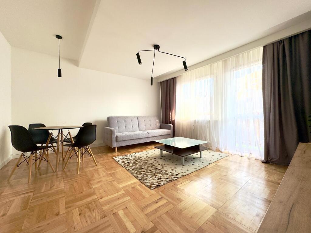Wisniowy Apartment *
